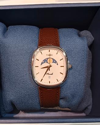 Noah X Timex Oval Moonphase 