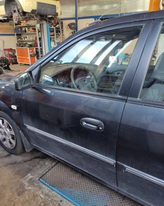 Porta anteriore sx nuda KIA CARENS del 2005