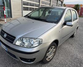 FIAT Punto Benzina/GPL neopatentati 1