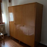 Armadio in legno