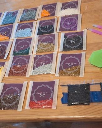 Kit Diamond Painting diamantini misti 2 penne  e v