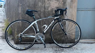 Bici da corsa Bianchi Infinito