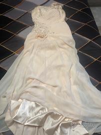 Abito da sposa monospalla tg. 42 colore écru