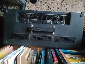 AMPLI PER CHITARRA MARCA VOX MODELLO AD 50