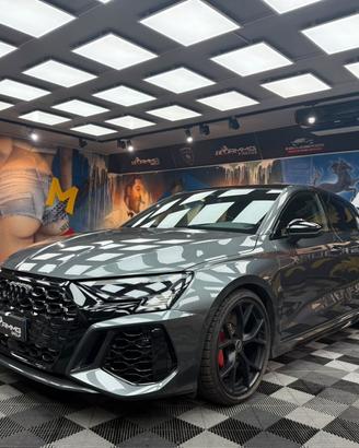Audi RS3 Sportback 2.5 tfsi quattro s-tronic (330)