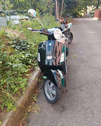Vespa 250 gts