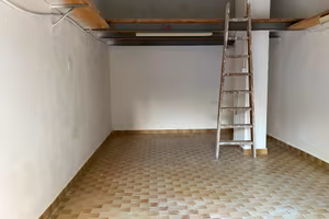 Ampio Garage 23mq-Soppalco-Acqua/Luce-Monteluce