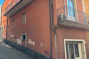 Casa singola + garage/bottega