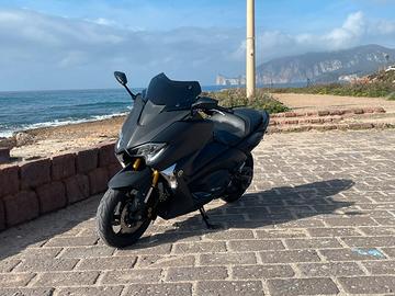 Yamaha T Max 530