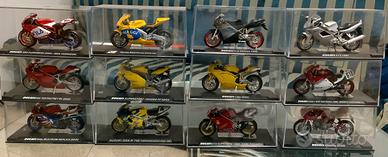 Stock Passione Ducati modellini moto + extra