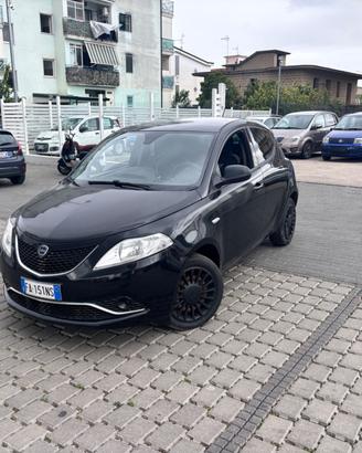 Lancia Ypsilon 1.3 MJT 16V 95 CV 5 porte S&S Elle