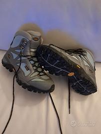 Scarpa donna montagna 