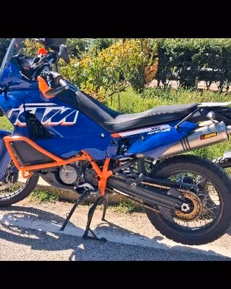 KTM 990
