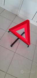 Triangolo di emergenza per uso stradale
