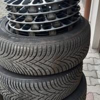 Gomme invernali completi di cerchio