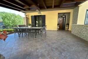 CASA SEMINDIPENDENTE A MONTESARCHIO