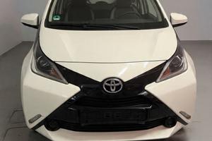 Toyota Aygò 1.0 x-Play