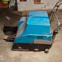 spazzatrice UNICA 800 BT