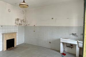 Casa Indipendente In Salita Amendola, 6