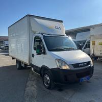 0363 FURGONE IVECO DAILY 2011