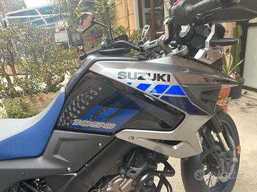 Adesivi moto Suzuki V-STROM 1050 XT