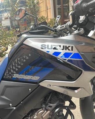 Adesivi moto Suzuki V-STROM 1050 XT