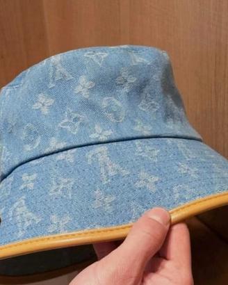 Cappello Bob con stampa floreale e lettere