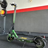 Monopattino Jeep JPX Nero 25 km/h 15 Ah
