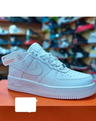 NIKE AIR FORCE ONE 39