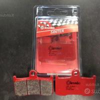 4 Pastiglie freno davanti brembo triumph
