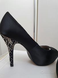 Scarpe elegante in raso nero