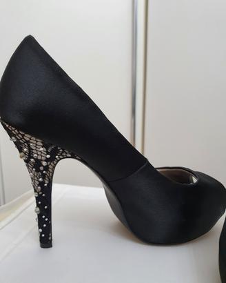 Scarpe elegante in raso nero