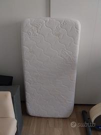 Lettino Pali bambino/a con sponde e materasso nuo