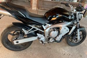 Yamaha FZ6