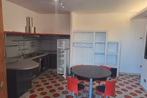Intero appto piano terra ingresso indipendente