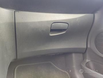 Cassetto portaoggetti CITROEN DS3 del 2013