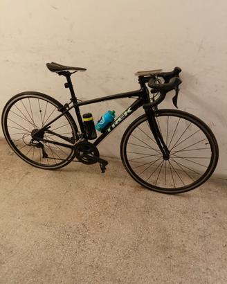 Bicicletta da strada Trek, ideale per ragazzi.