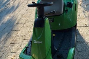 Trattorino tagliaerba viching/stihl benzina