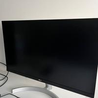 Monitor LG 24”