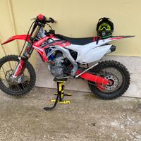 Honda CRF 250 targato