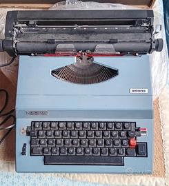 macchina da scrivere elettronica