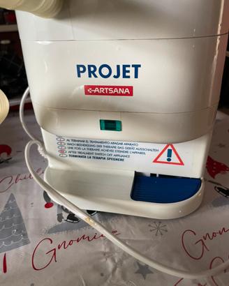 Apparecchio per aerosol
