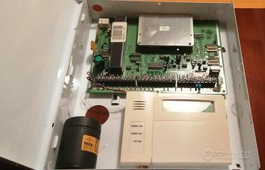 Centrale Ademco Honeywell 4140 xmpt2