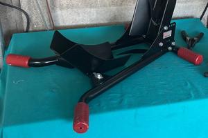 Cavalletto per trasporto moto e scooter