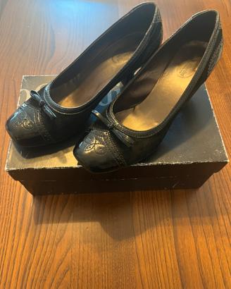 Décolleté NeroGiardini in Pelle e Camoscio– Nuove