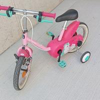 Bicicletta bimba con rotelle