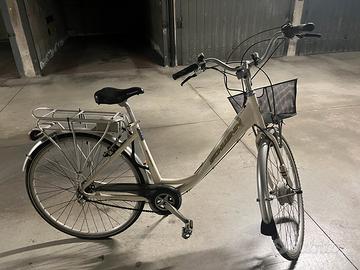 Bici elettrica schwinn americana
