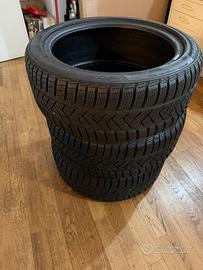 Pneumatici Pirelli Winter Sottozero 3