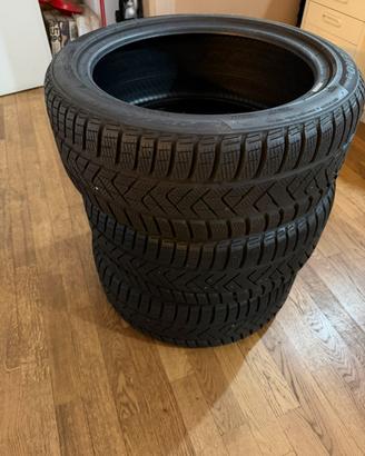 Pneumatici Pirelli Winter Sottozero 3
