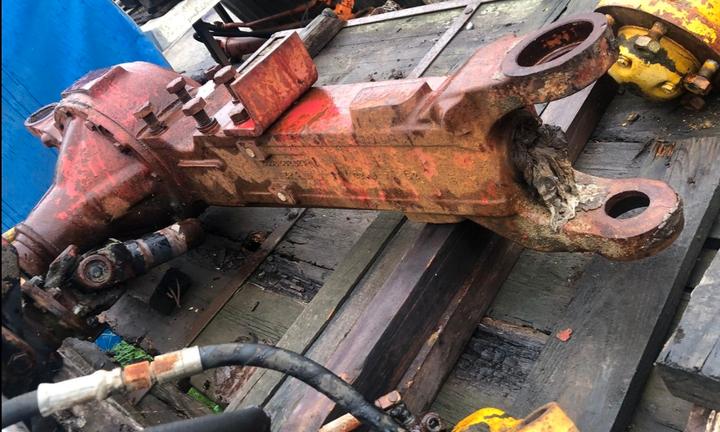 Assale INTERNATIONAL 1055 ricambi